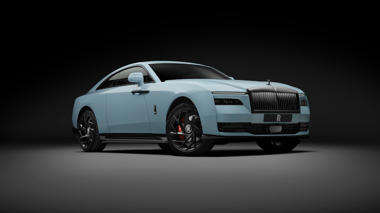 Yeni Rolls-Royce Spectre Series II, artan menzili ve yeni tasarımıyla tanıtıldı